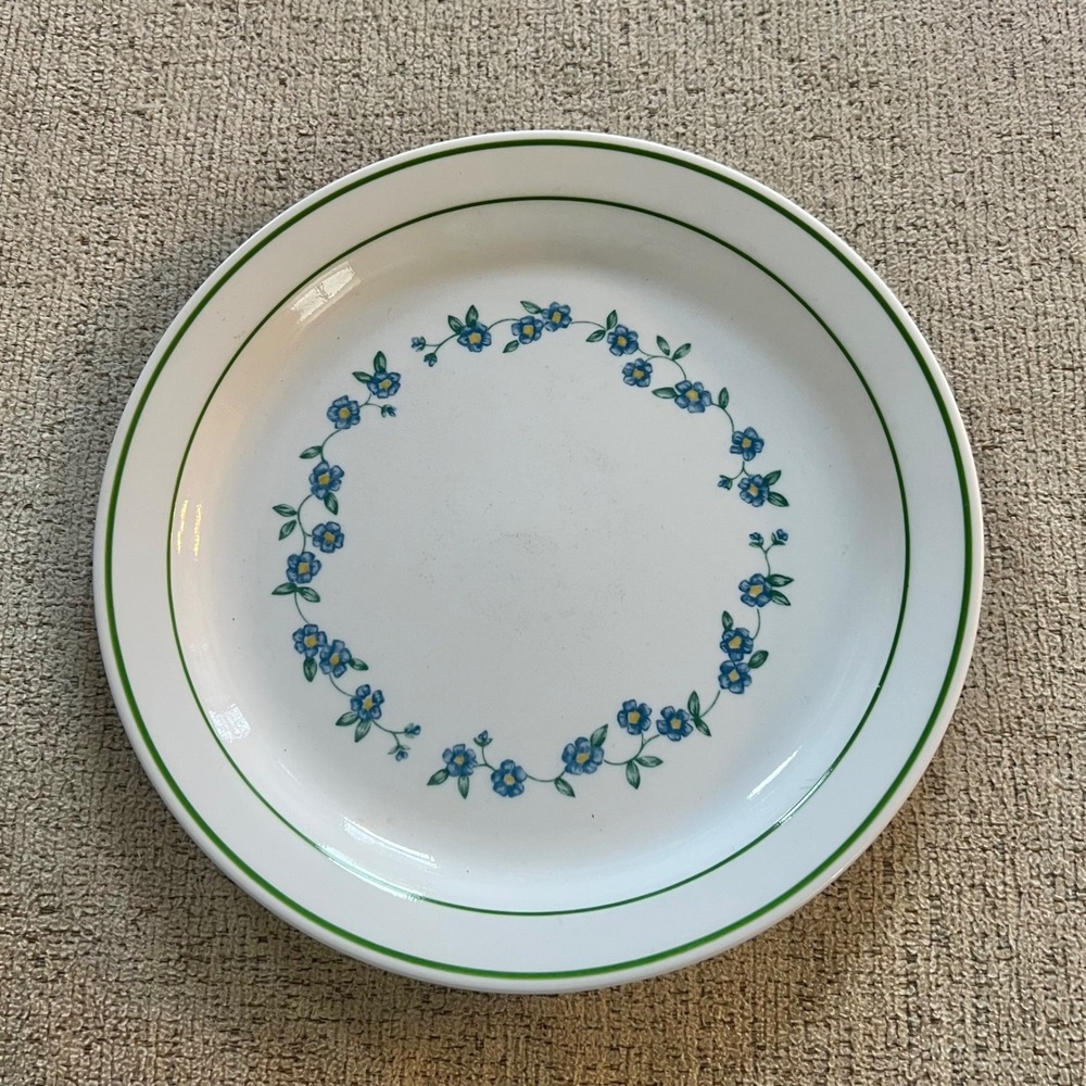 Corelle by Corning Forget Me Not Luncheon Plate 8.5" Blue Floral Vintage